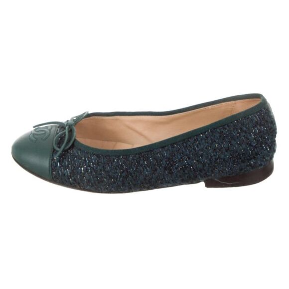 CHANEL CC Tweed Cap-Toe Green Flats sz 7 - Picture 1 of 4